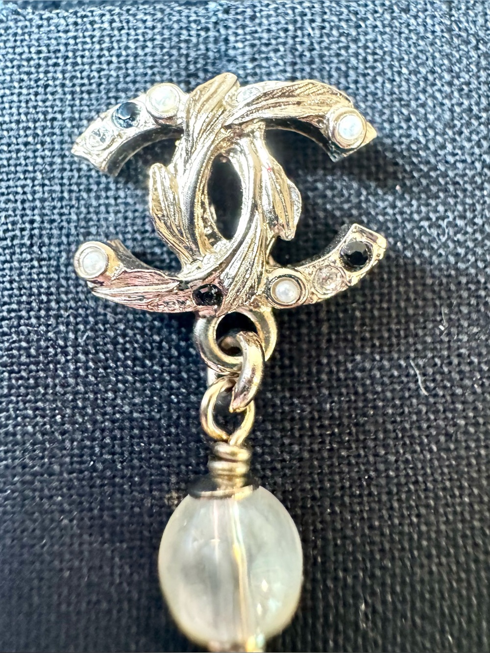 Chanel CC Logo Pearl, Crystal, and Gem Drop Earrings W Box - Picture 4 of 11